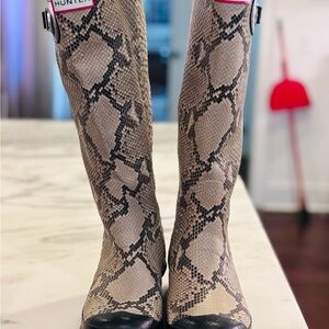 Hunter Cream Snakeskin Winter Rain Boots